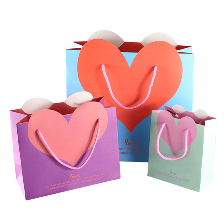 Aling Handbag ng Regalo ang Nagpapaganda sa Iyong Pag-iimpake nang Hindi Nagsasayang ng Badyet?